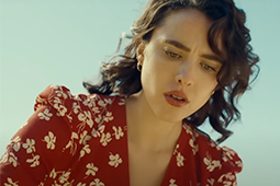 Margaret Qualley is all our hair inspiration after last night’s Honey Don’t Unlimited screening