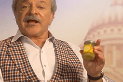 Christopher Robin interview with Winnie the Pooh voice artist Jim Cummings