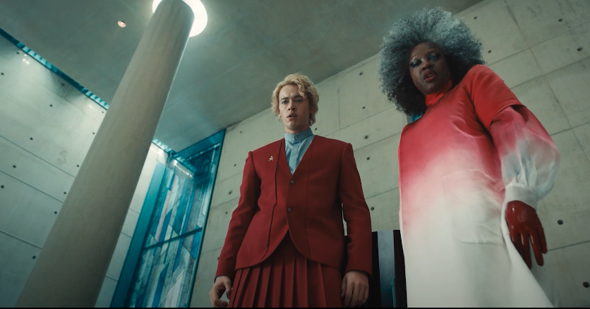 Tom Blyth as Coriolanus Snow and Viola Davis as Volumnia Gaul in The Hunger Games: The Ballad of Songbirds and Snakes